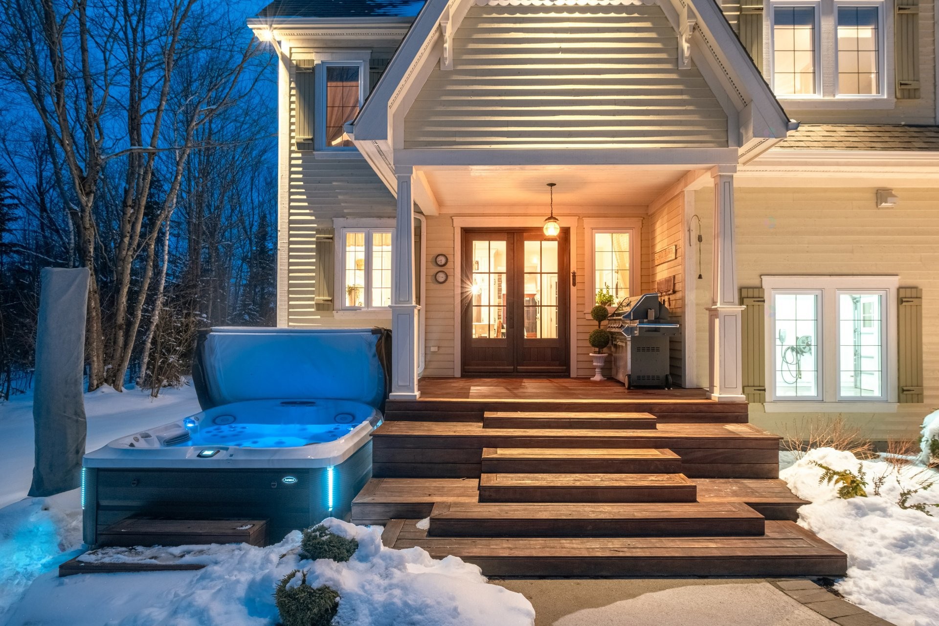 









435


Ch. du Domaine

,
Saint-Denis-de-Brompton,




QC
J0B2P0

