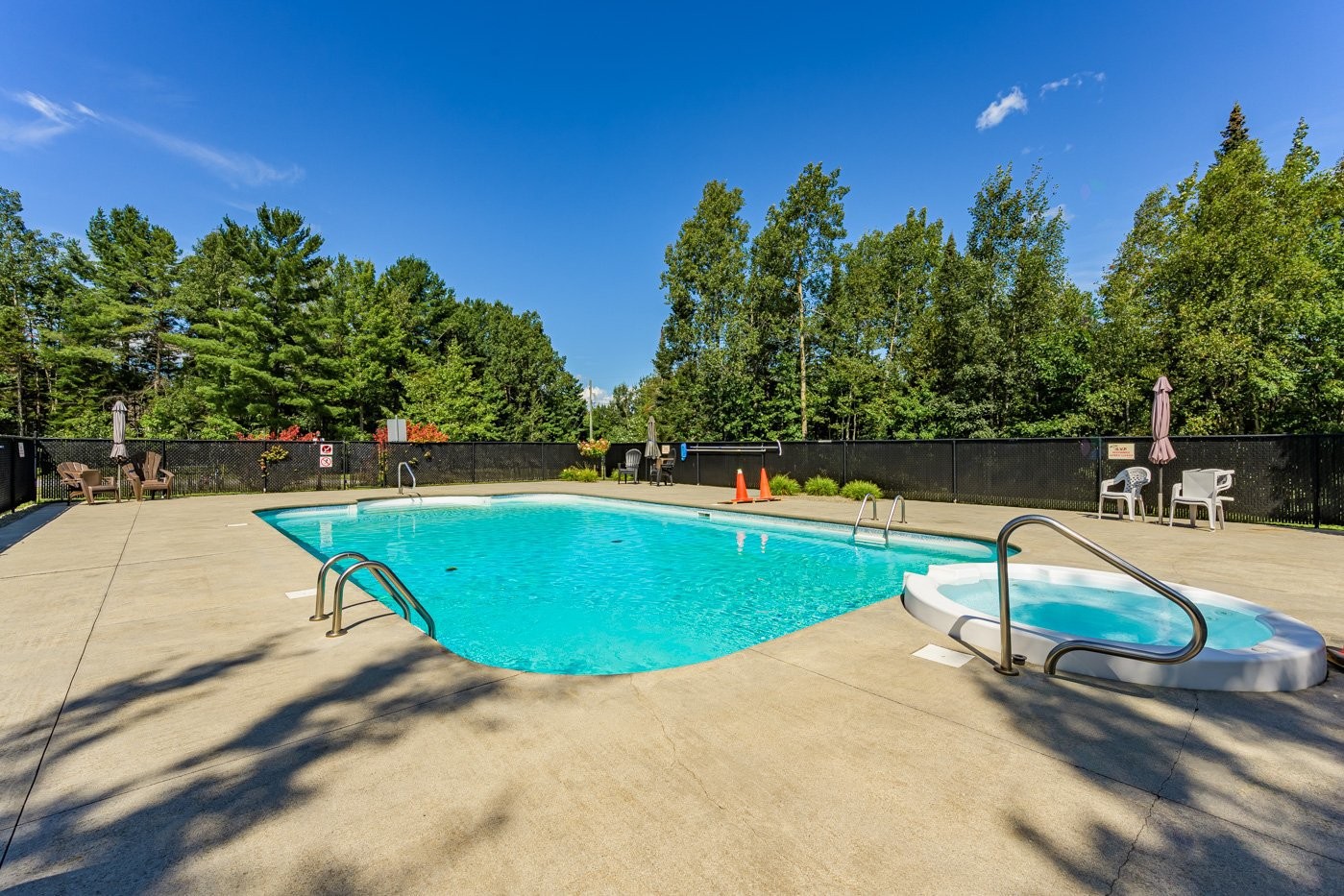 









435


Ch. du Domaine

,
Saint-Denis-de-Brompton,




QC
J0B2P0

