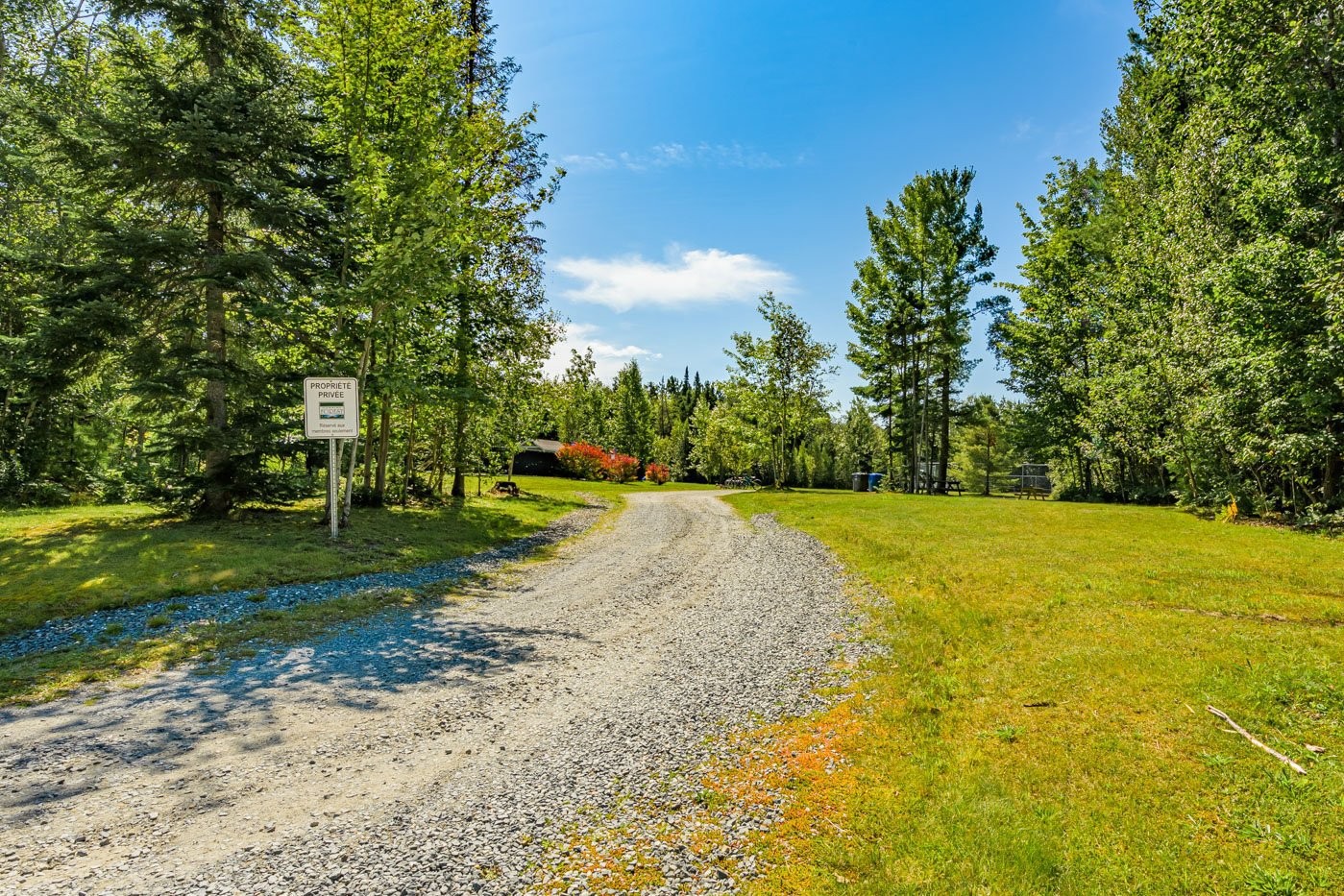 









435


Ch. du Domaine

,
Saint-Denis-de-Brompton,




QC
J0B2P0

