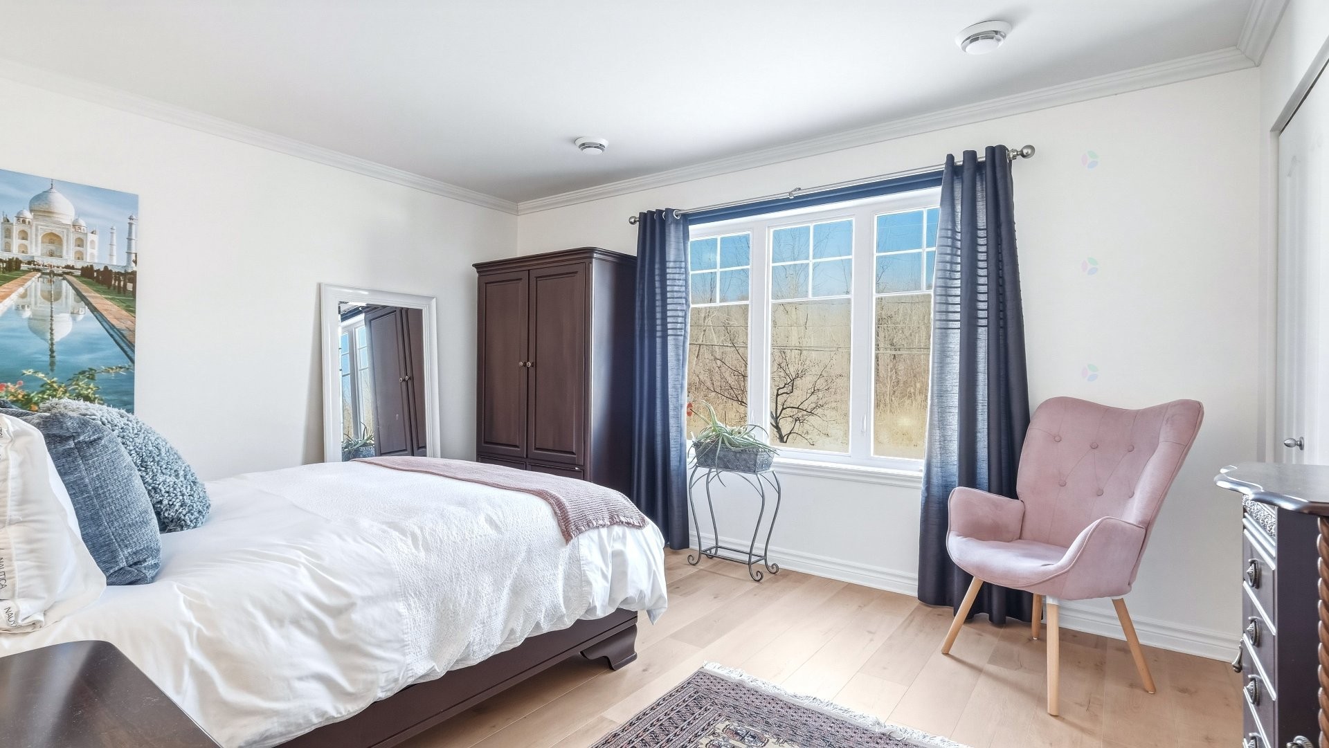 









288


Rg des Vingt

, 202,
Saint-Basile-le-Grand,




QC
J3N0A9

