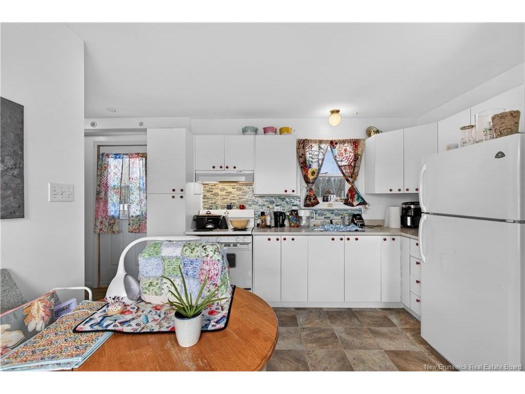 









2607


Route 11

,
New Jersey,




NB
E9G 2L3

