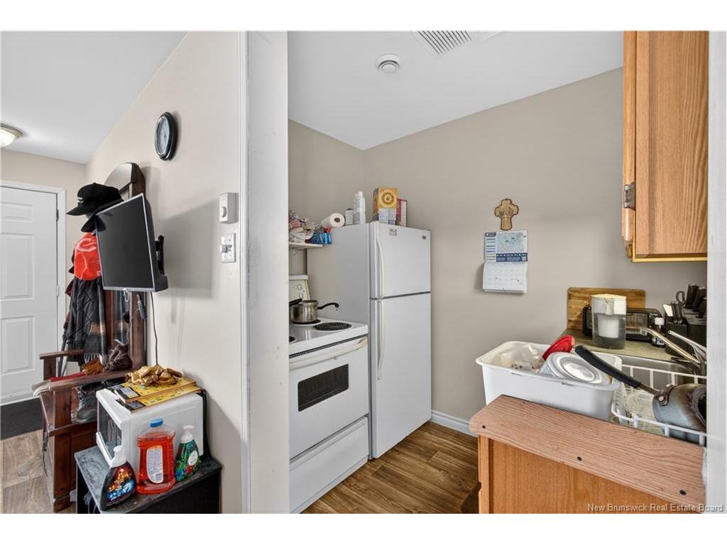 









2607


Route 11

,
New Jersey,




NB
E9G 2L3

