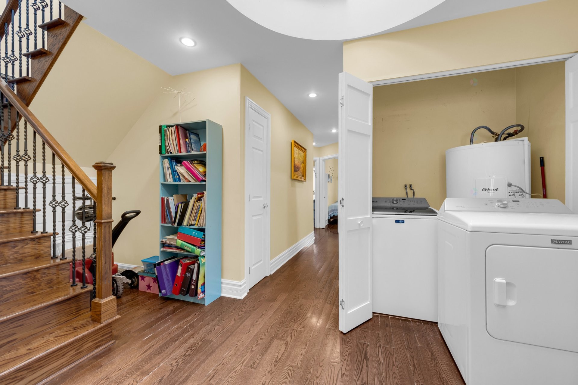 









6918

 - 6918A


Rue Lemieux

,
Montréal (Côte-des-Neiges/Notre-Dame-de-Grâce),




QC
H3W2V9

