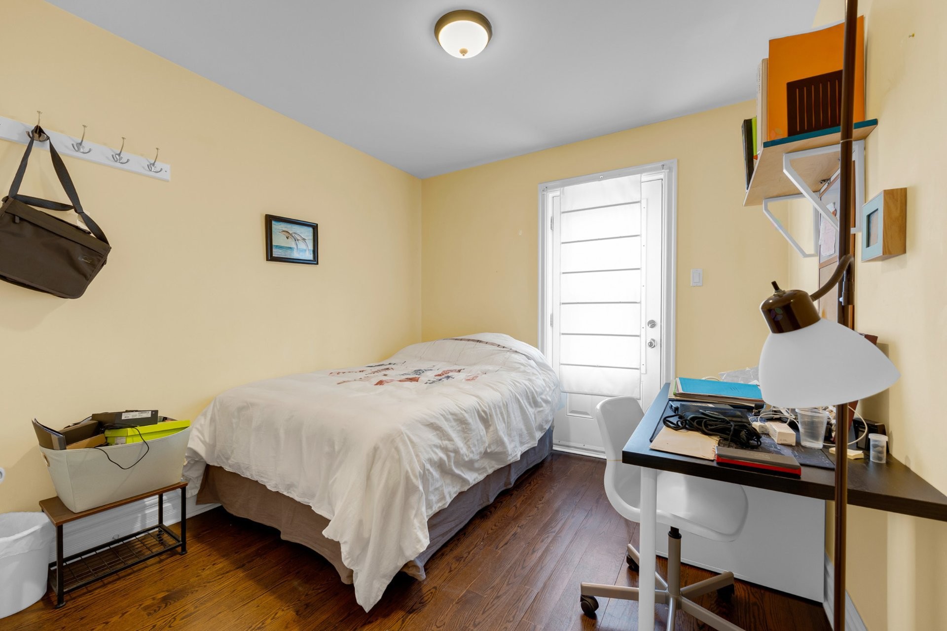 









6918

 - 6918A


Rue Lemieux

,
Montréal (Côte-des-Neiges/Notre-Dame-de-Grâce),




QC
H3W2V9

