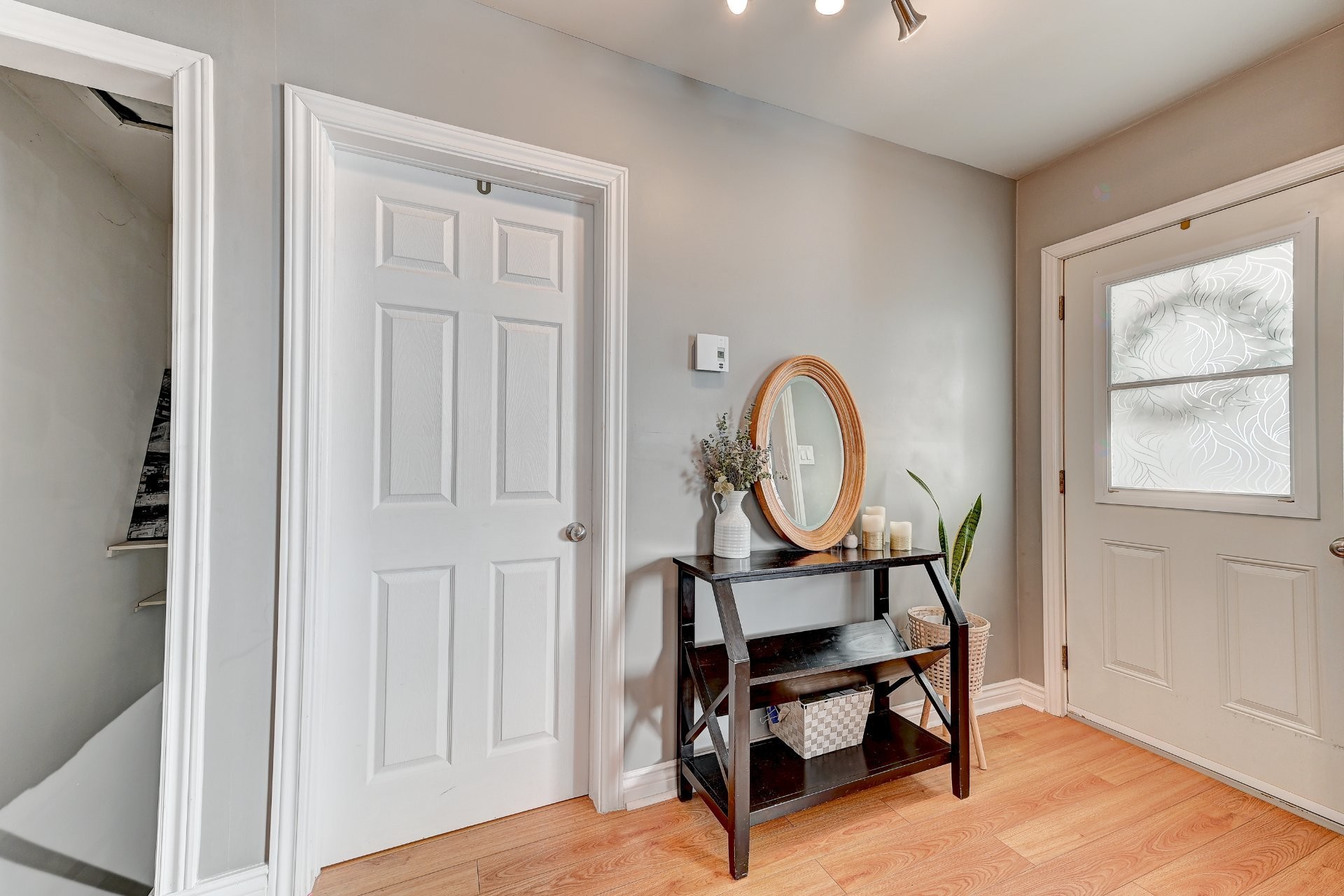 









790


Rue Dufferin

,
Granby,




QC
J2H3G9

