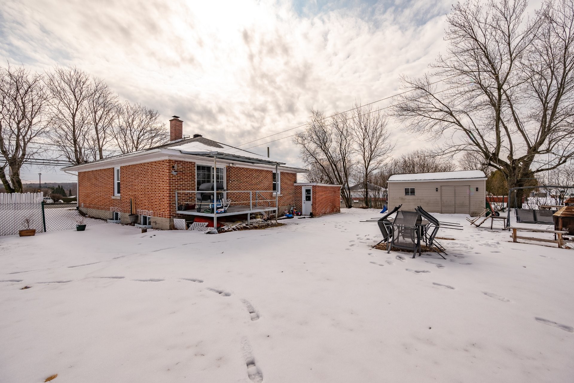 









790


Rue Dufferin

,
Granby,




QC
J2H3G9

