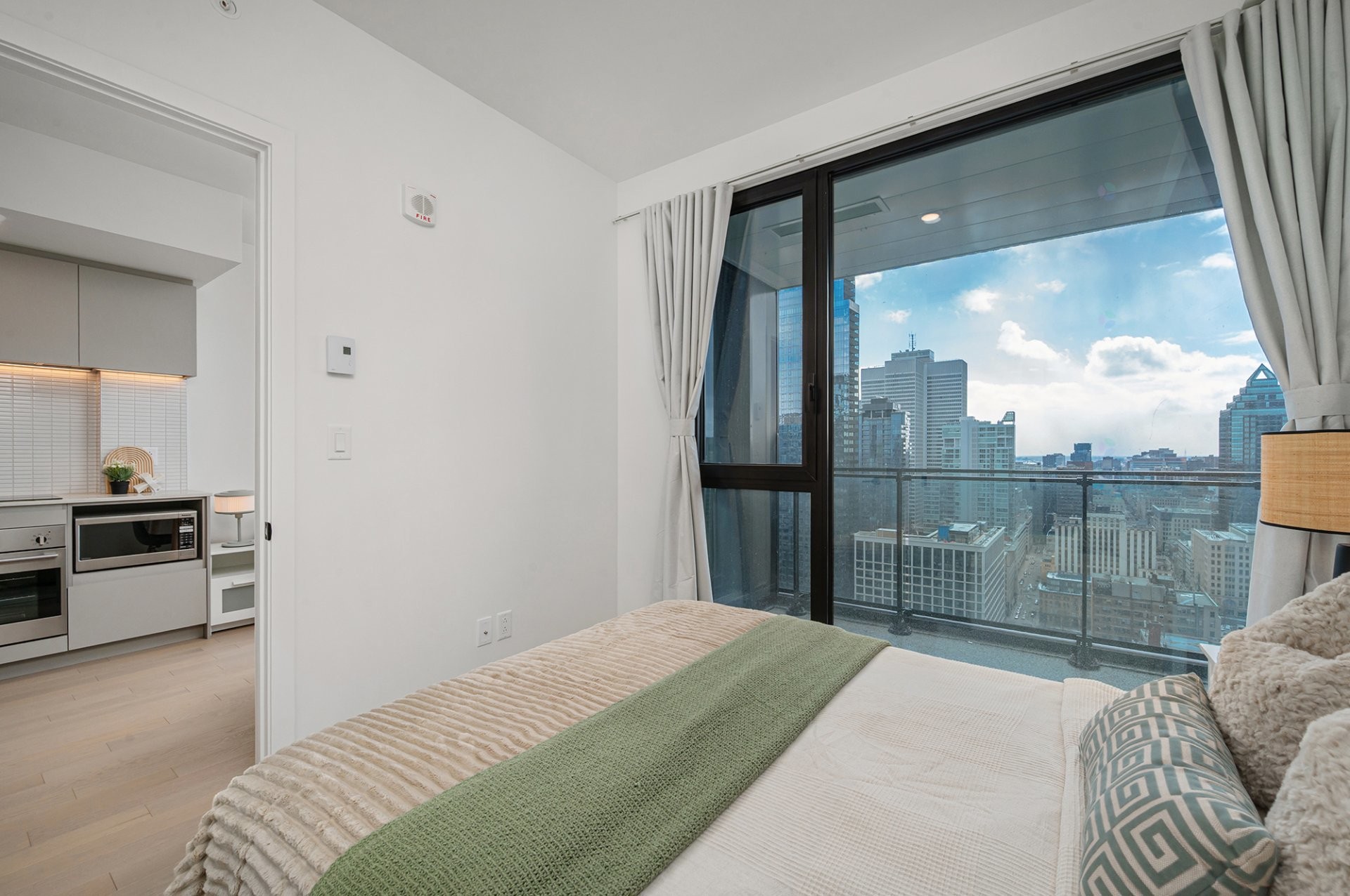 









1245


Rue De Bleury

, 3418,
Montréal (Ville-Marie),




QC
H3B0C2

