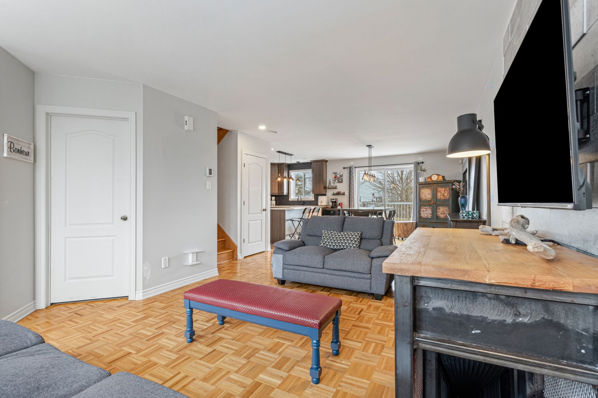 









244


Rue de la Petite-Prairie

,
Varennes,




QC
J3X0B1

