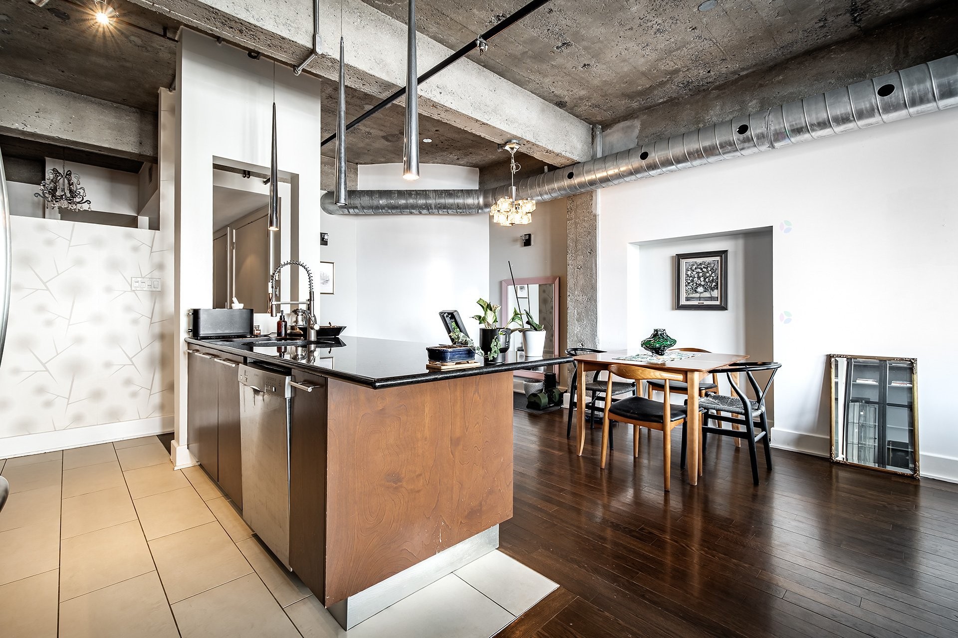 









1625


Rue Clark

, 509,
Montréal (Ville-Marie),




QC
H2X2R4

