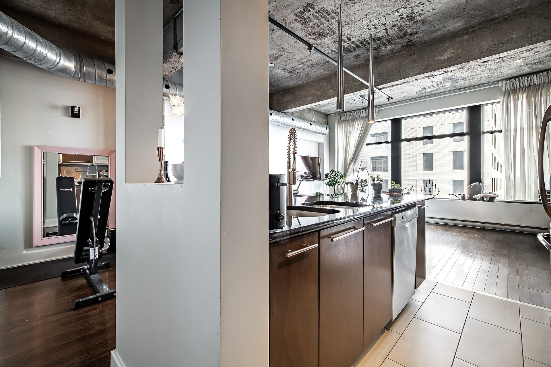 









1625


Rue Clark

, 509,
Montréal (Ville-Marie),




QC
H2X2R4

