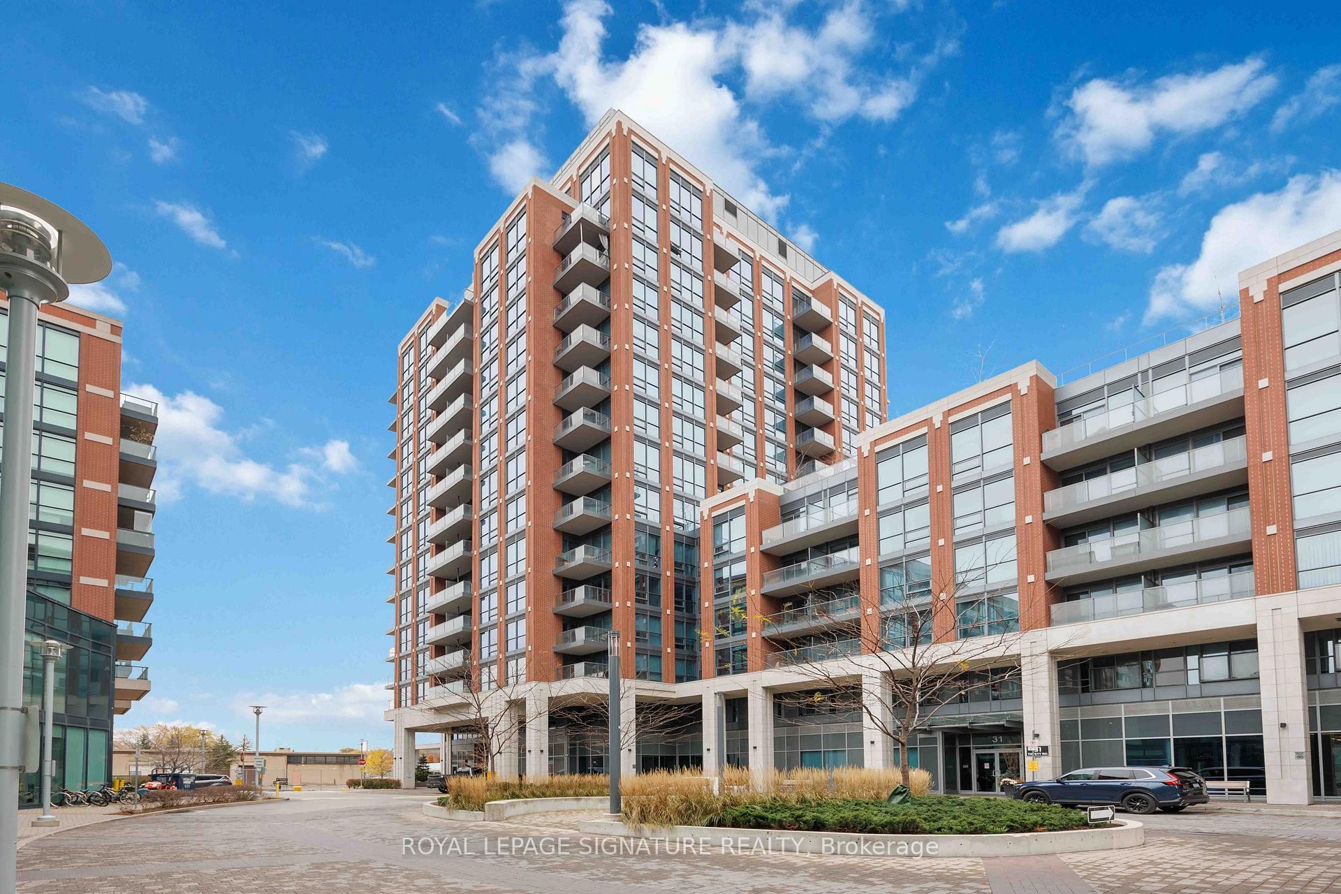 









31


Tippett

Road, 332,
Toronto,




ON
M3H 0C8

