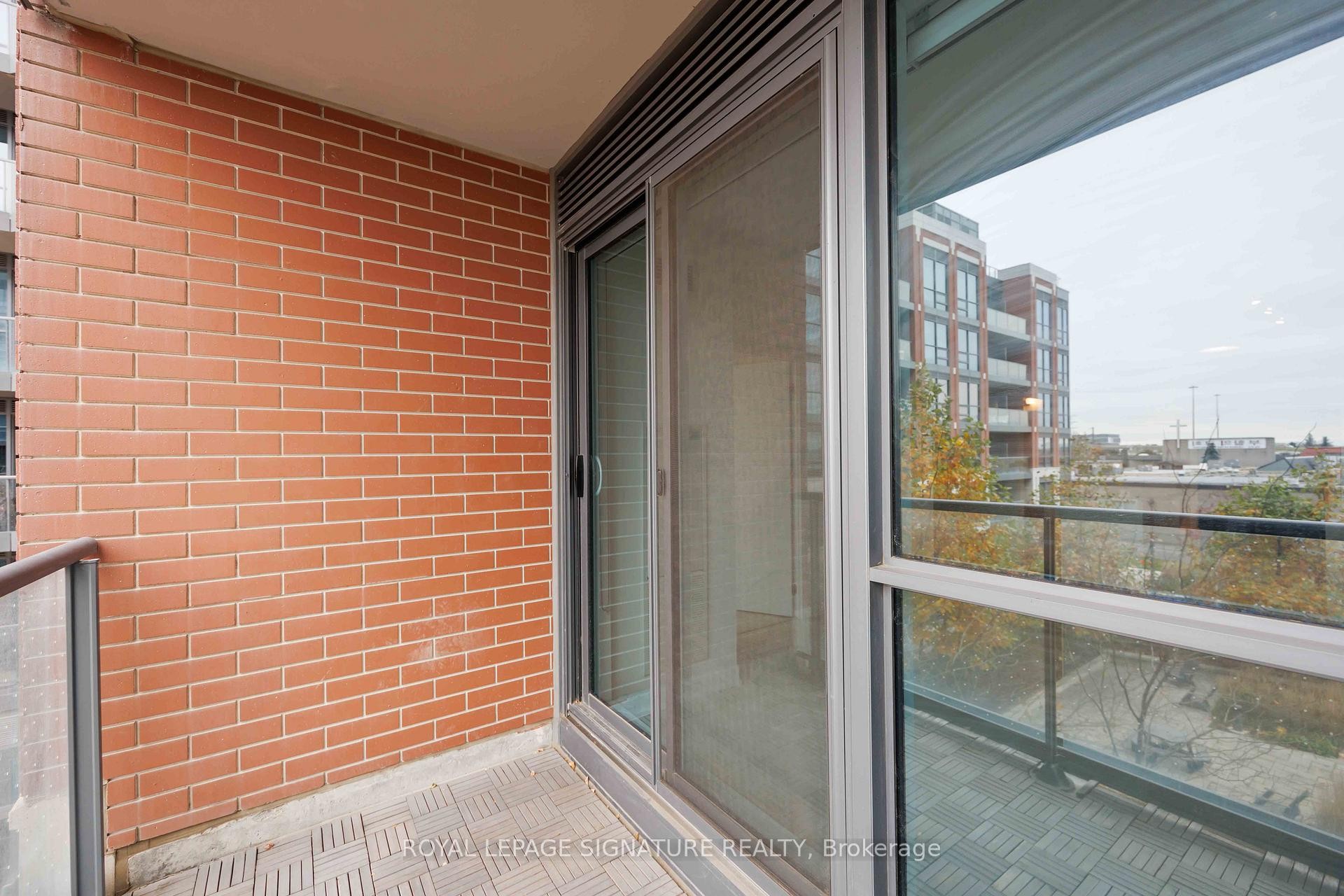 









31


Tippett

Road, 332,
Toronto,




ON
M3H 0C8

