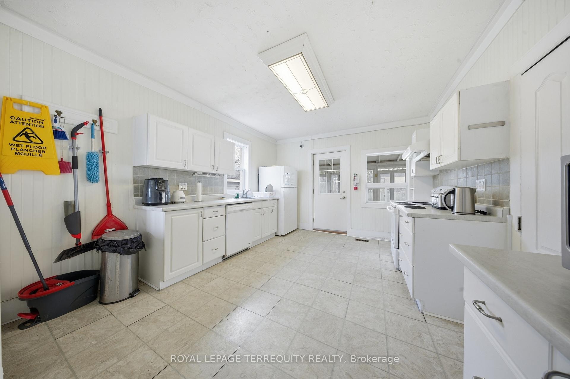 









28


Railway

Street,
Blandford-Blenheim,




ON
N0J 1V0

