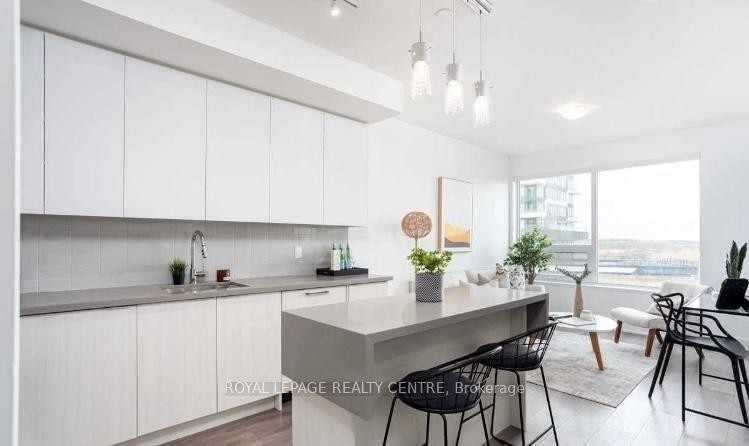 









297


Oak Walk

Drive, 606,
Oakville,




ON
L6H 3R6

