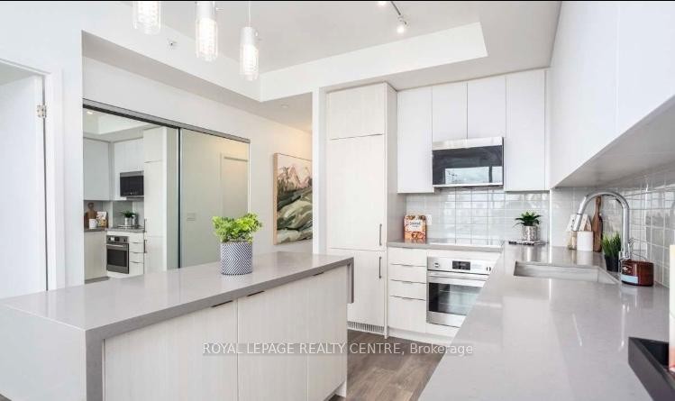 









297


Oak Walk

Drive, 606,
Oakville,




ON
L6H 3R6

