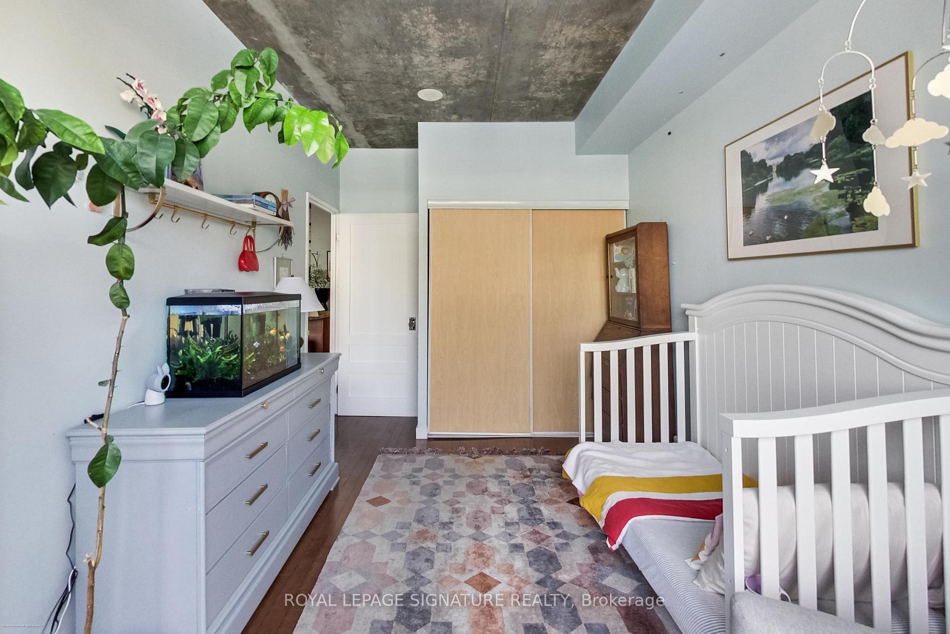 









1005


King

Street West, 718,
Toronto,




ON
M6K 3M8

