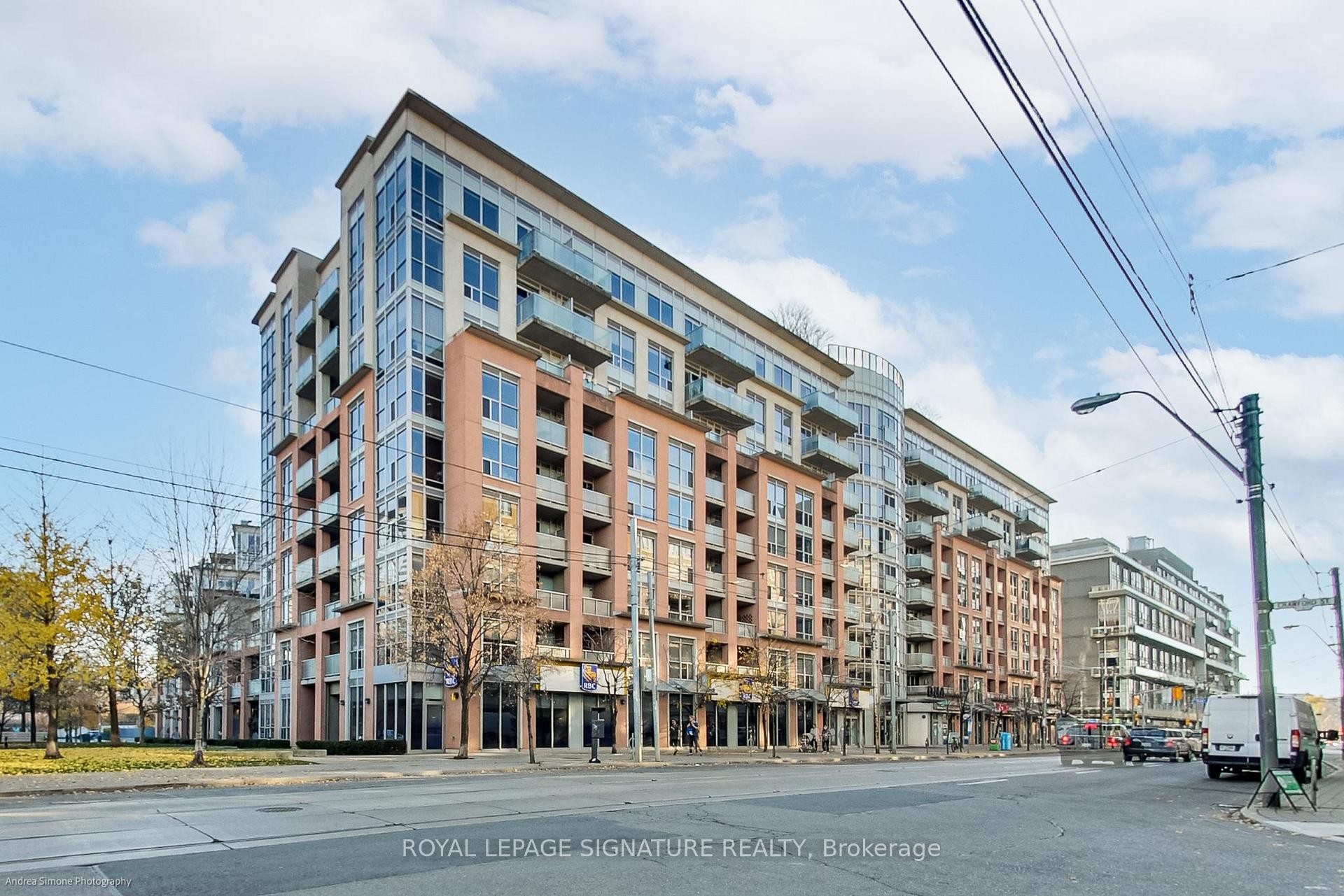 









1005


King

Street West, 718,
Toronto,




ON
M6K 3M8

