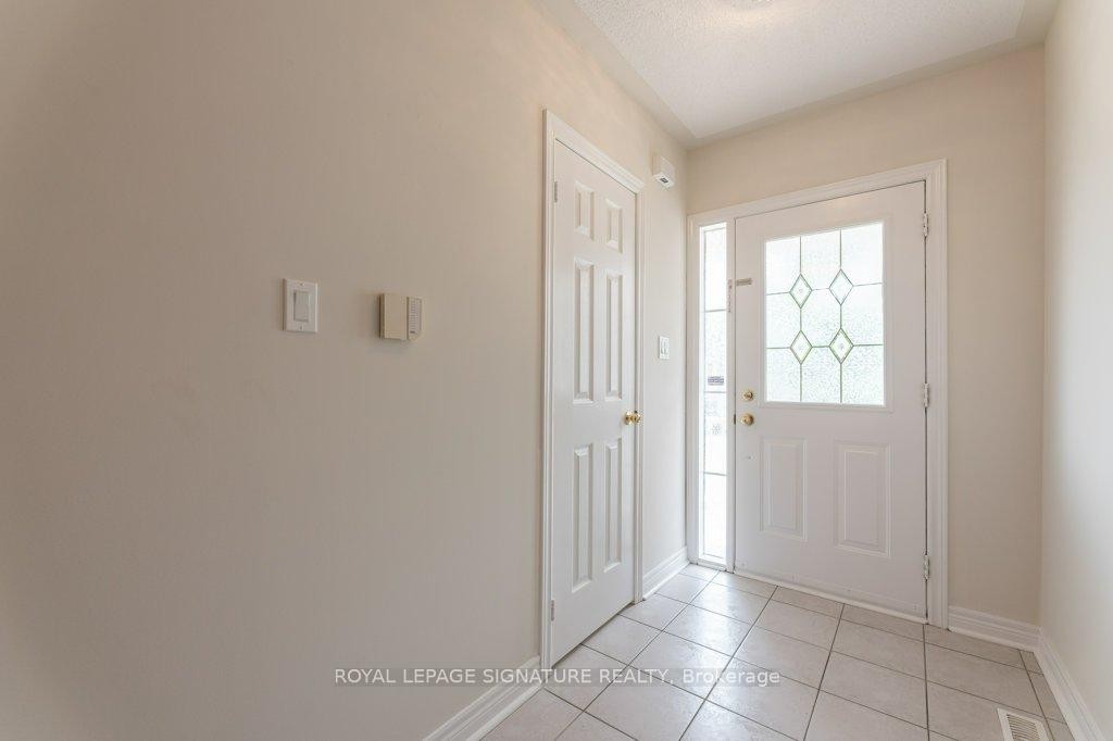 









55


Pottery

Place,
Vaughan,




ON
L4L 9H5


