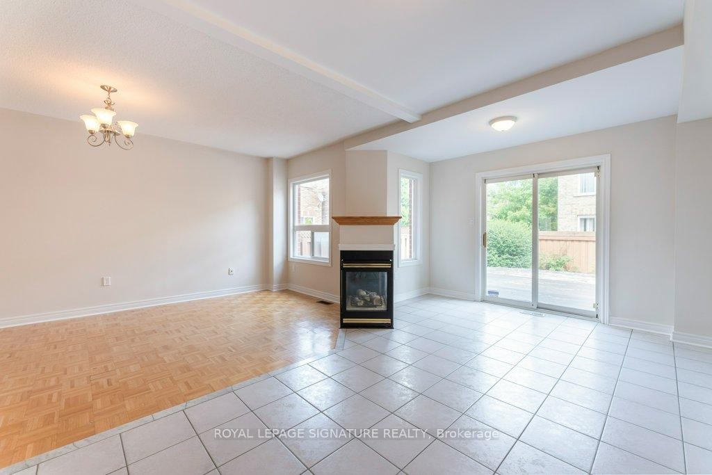 









55


Pottery

Place,
Vaughan,




ON
L4L 9H5

