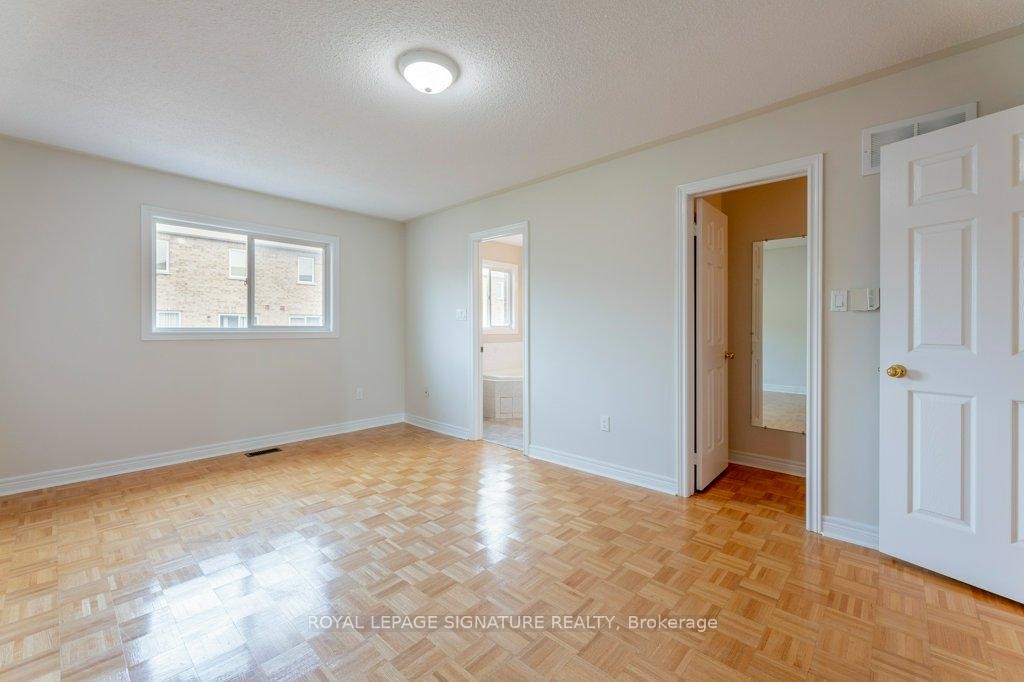 









55


Pottery

Place,
Vaughan,




ON
L4L 9H5

