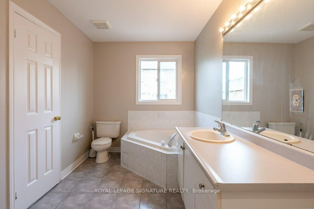 









55


Pottery

Place,
Vaughan,




ON
L4L 9H5

