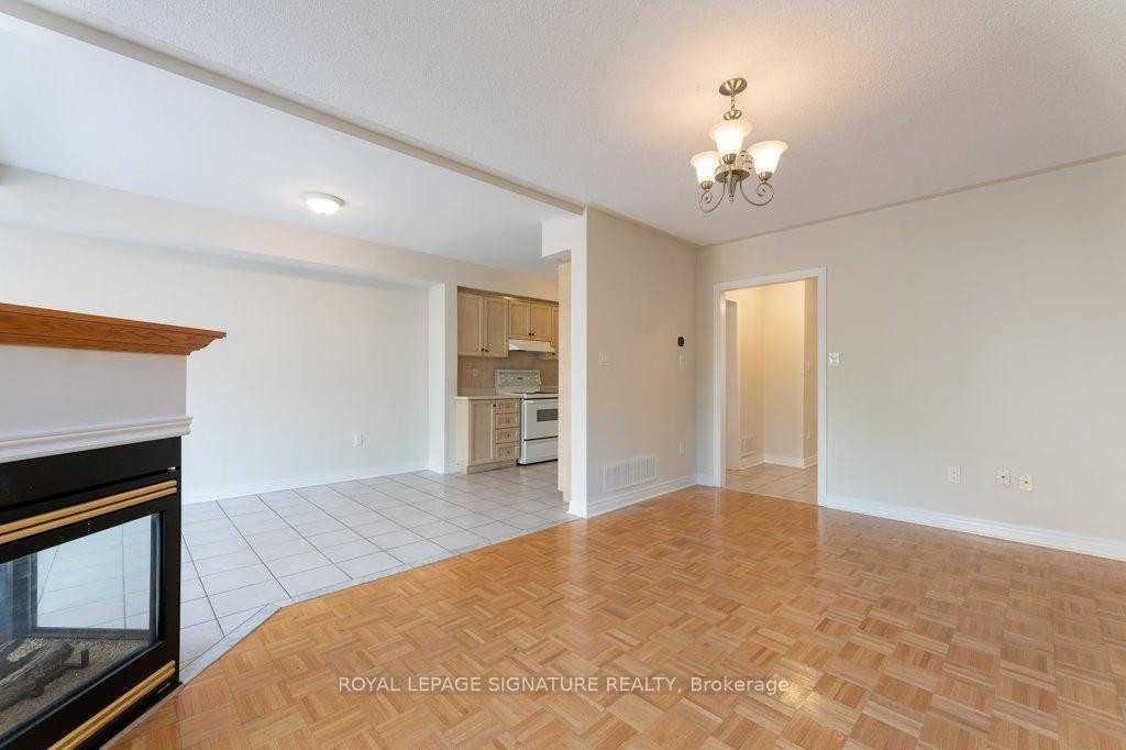 









55


Pottery

Place,
Vaughan,




ON
L4L 9H5

