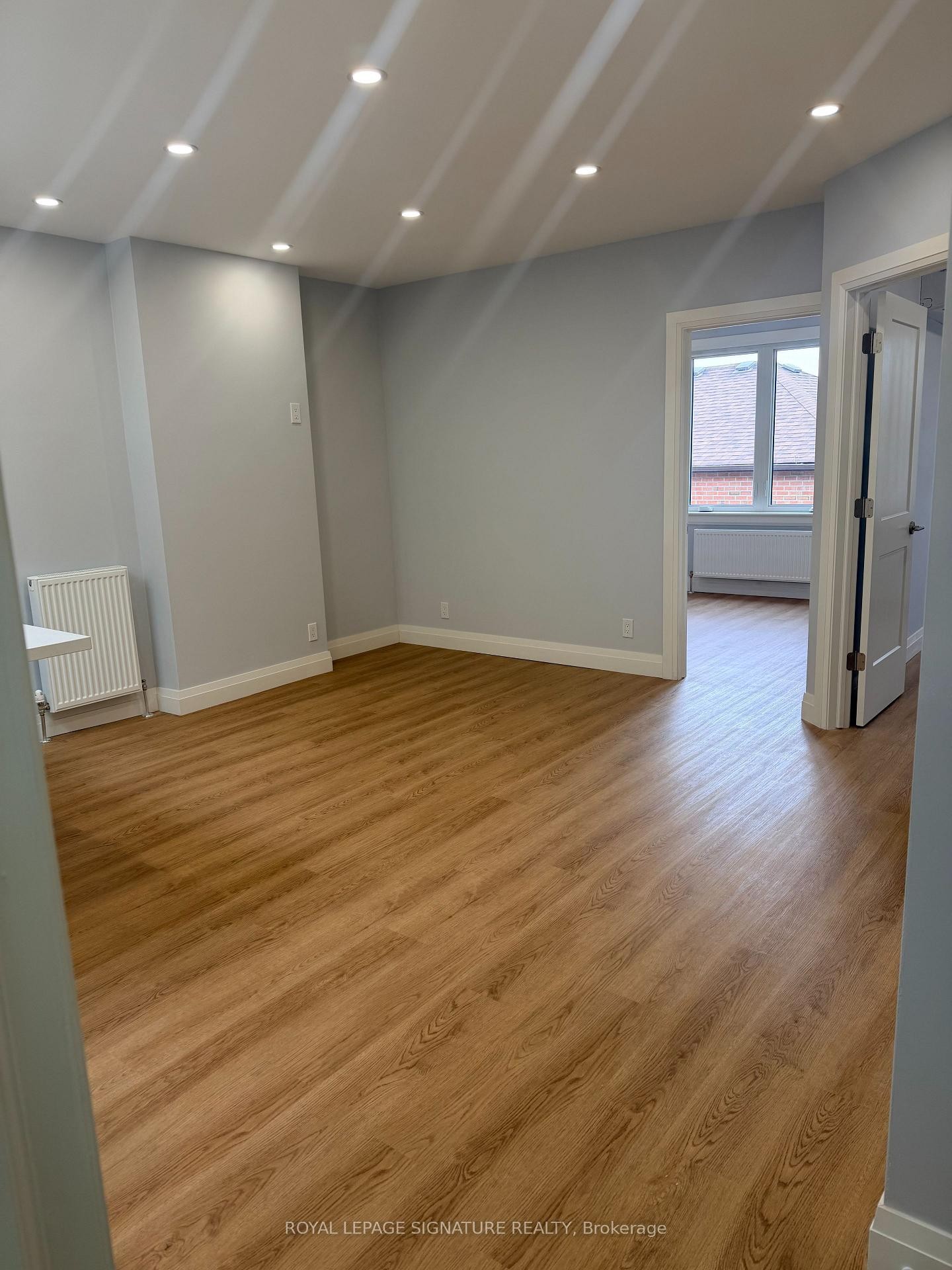 









1727A


Bayview

Avenue, 2,
Toronto,




ON
M4G 3C1

