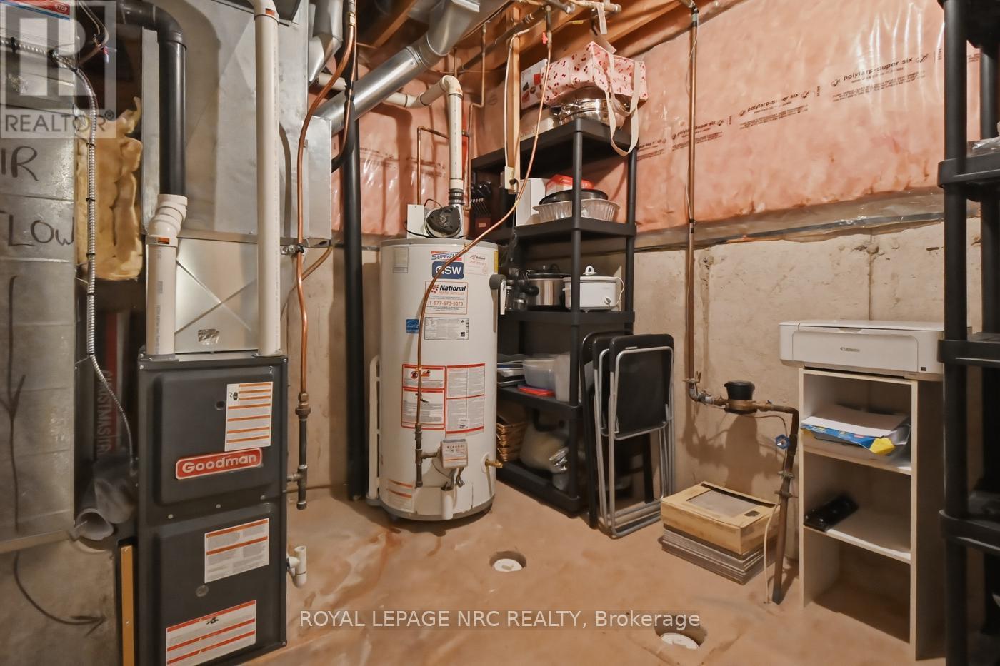 












4393 TAMARAC AVENUE

,
Lincoln (Beamsville),




Ontario
L0R1B8

