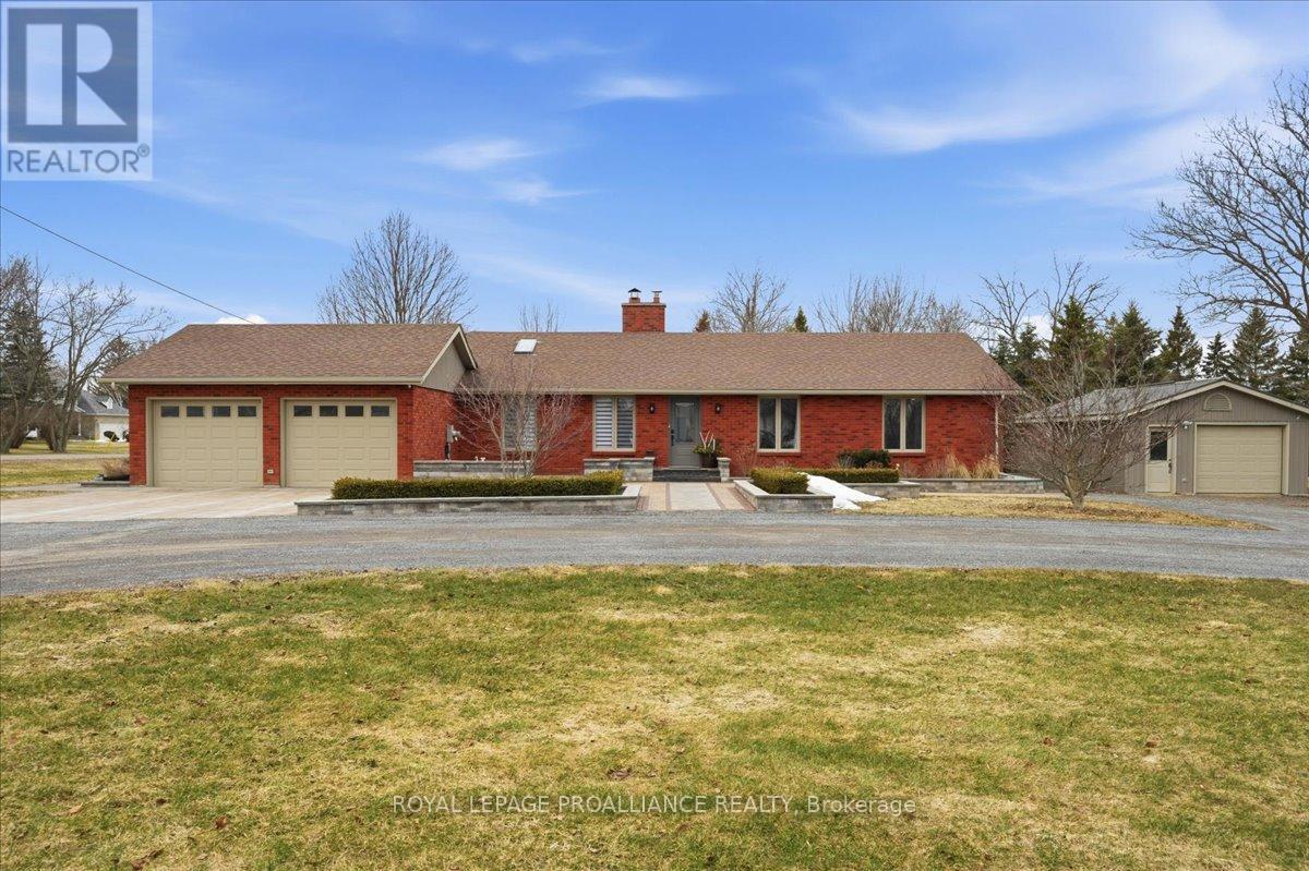 












300 FARNHAM ROAD

,
Belleville (Thurlow Ward),




Ontario
K8N0P1

