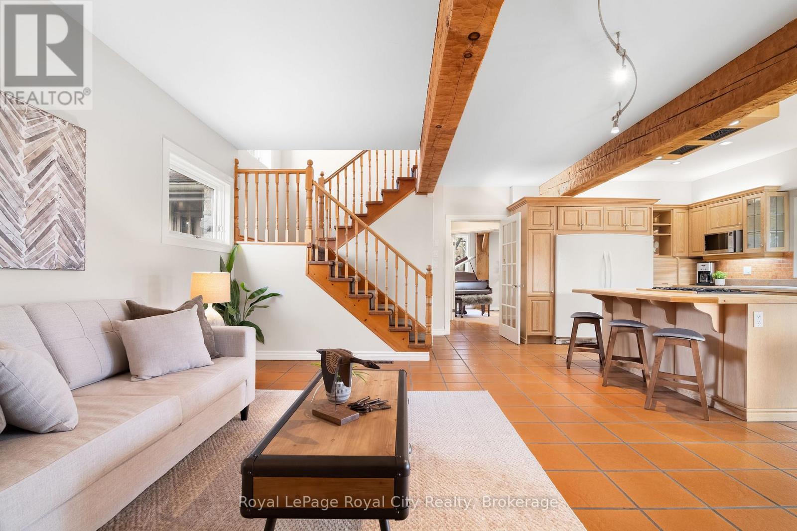 












7306 WELLINGTON RD 21 ROAD

,
Centre Wellington,







Ontario
N0B1S0

