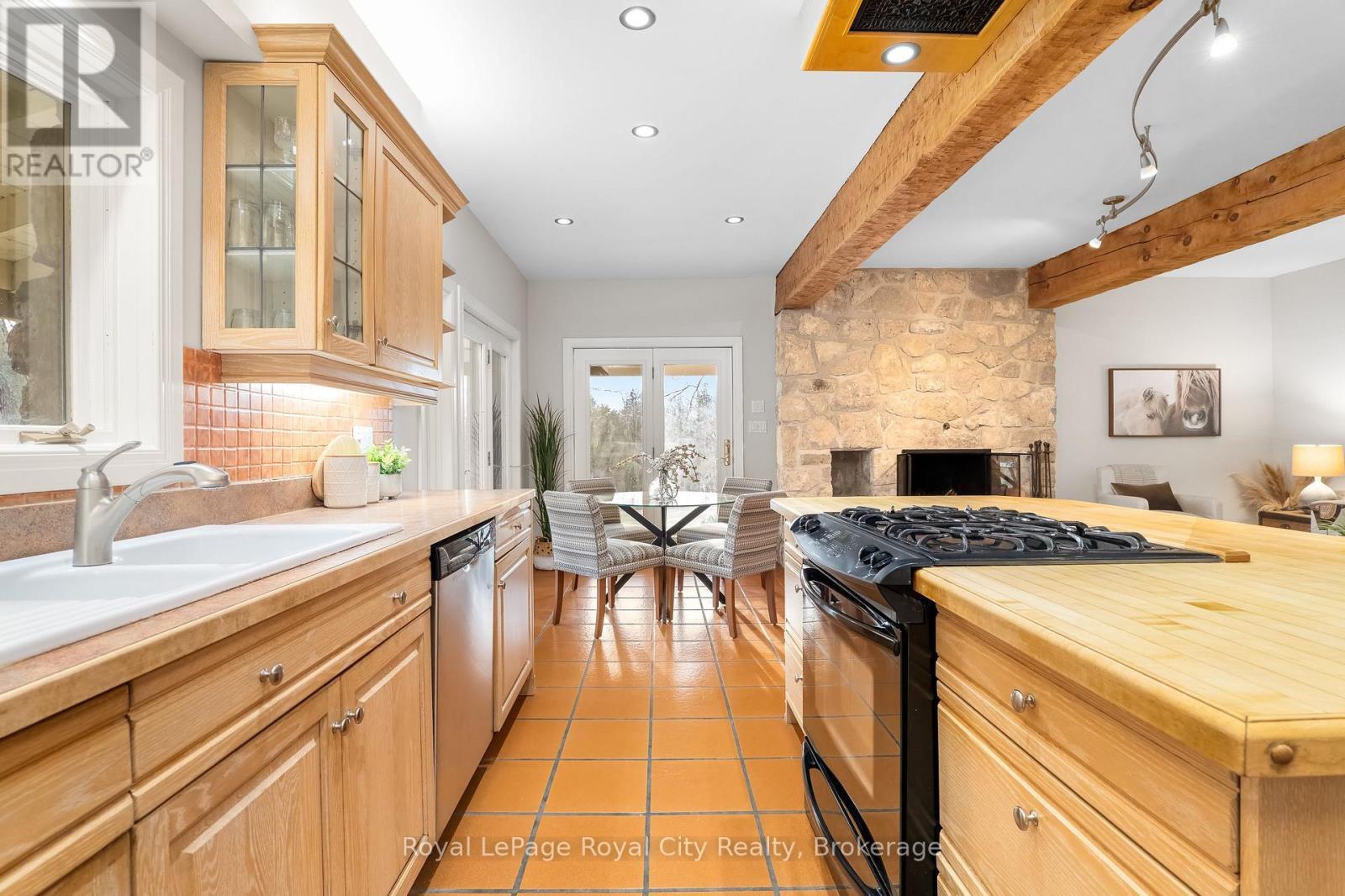 












7306 WELLINGTON RD 21 ROAD

,
Centre Wellington,







Ontario
N0B1S0

