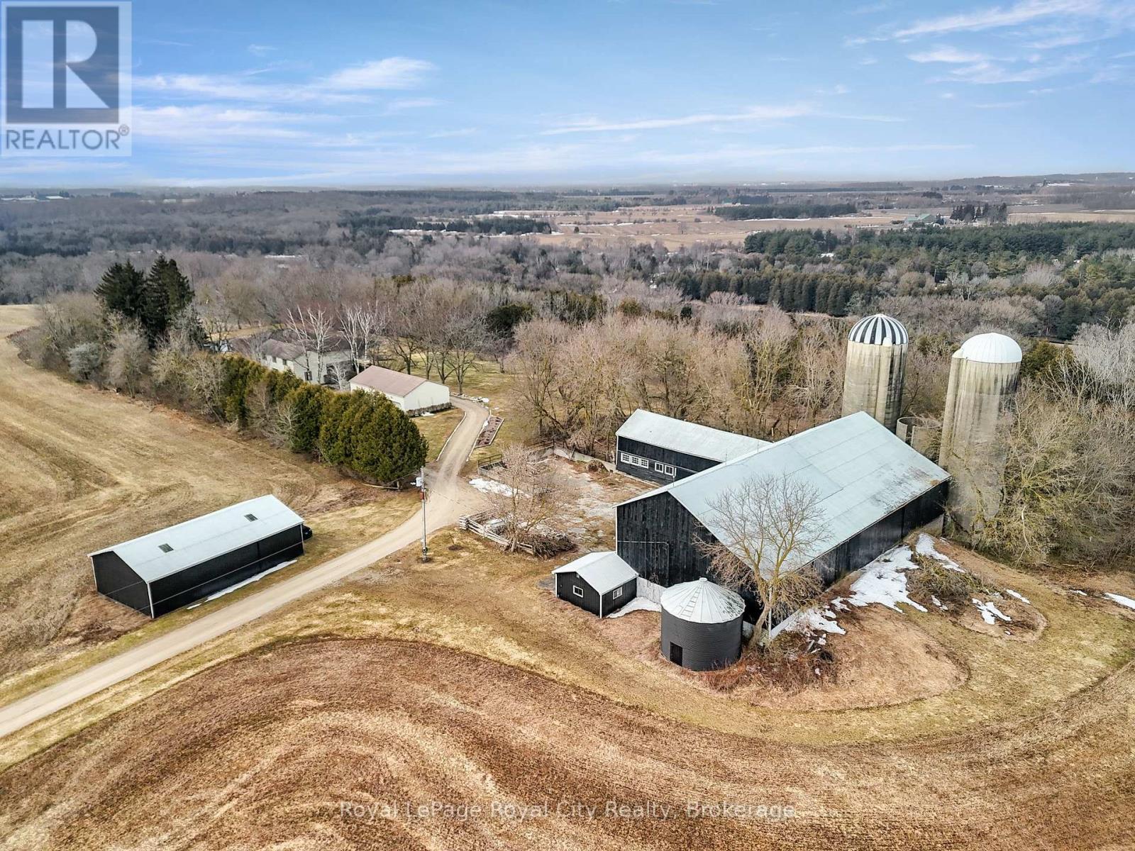 












7306 WELLINGTON RD 21 ROAD

,
Centre Wellington,







Ontario
N0B1S0

