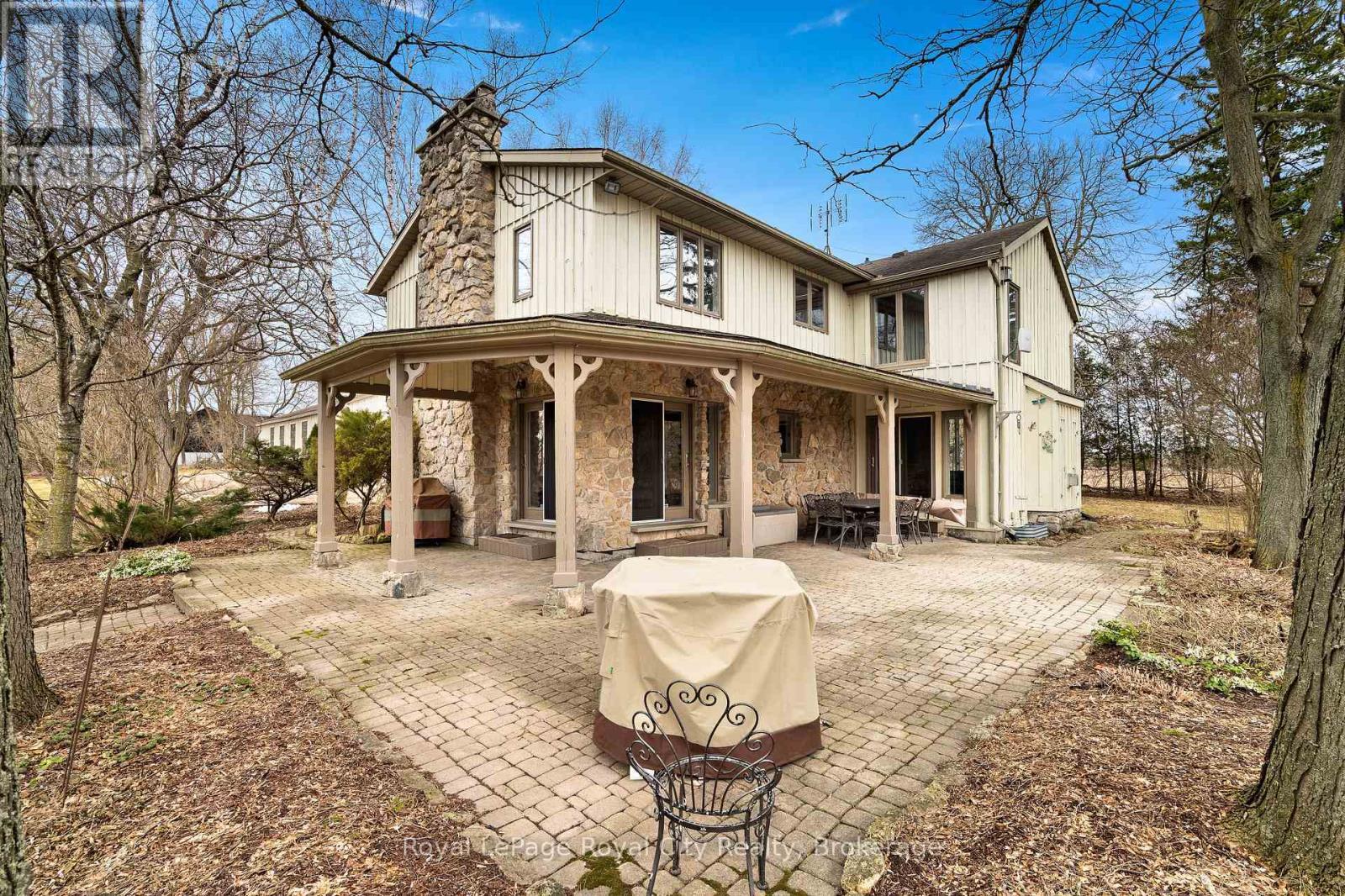 












7306 WELLINGTON RD 21 ROAD

,
Centre Wellington,







Ontario
N0B1S0

