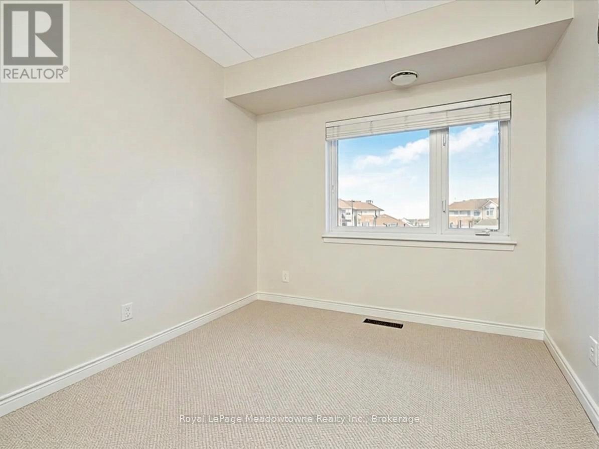 












307 - 43 GOODWIN DRIVE

,
Guelph (Pineridge/Westminster Woods),




Ontario
N1L0E8

