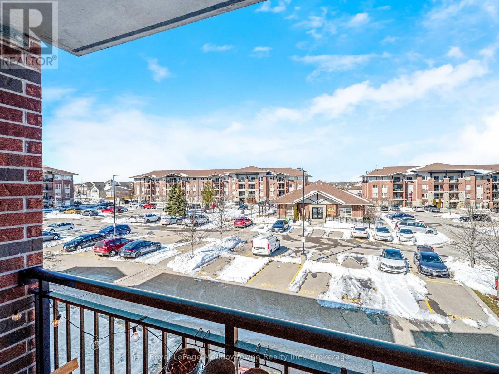 












307 - 43 GOODWIN DRIVE

,
Guelph (Pineridge/Westminster Woods),




Ontario
N1L0E8

