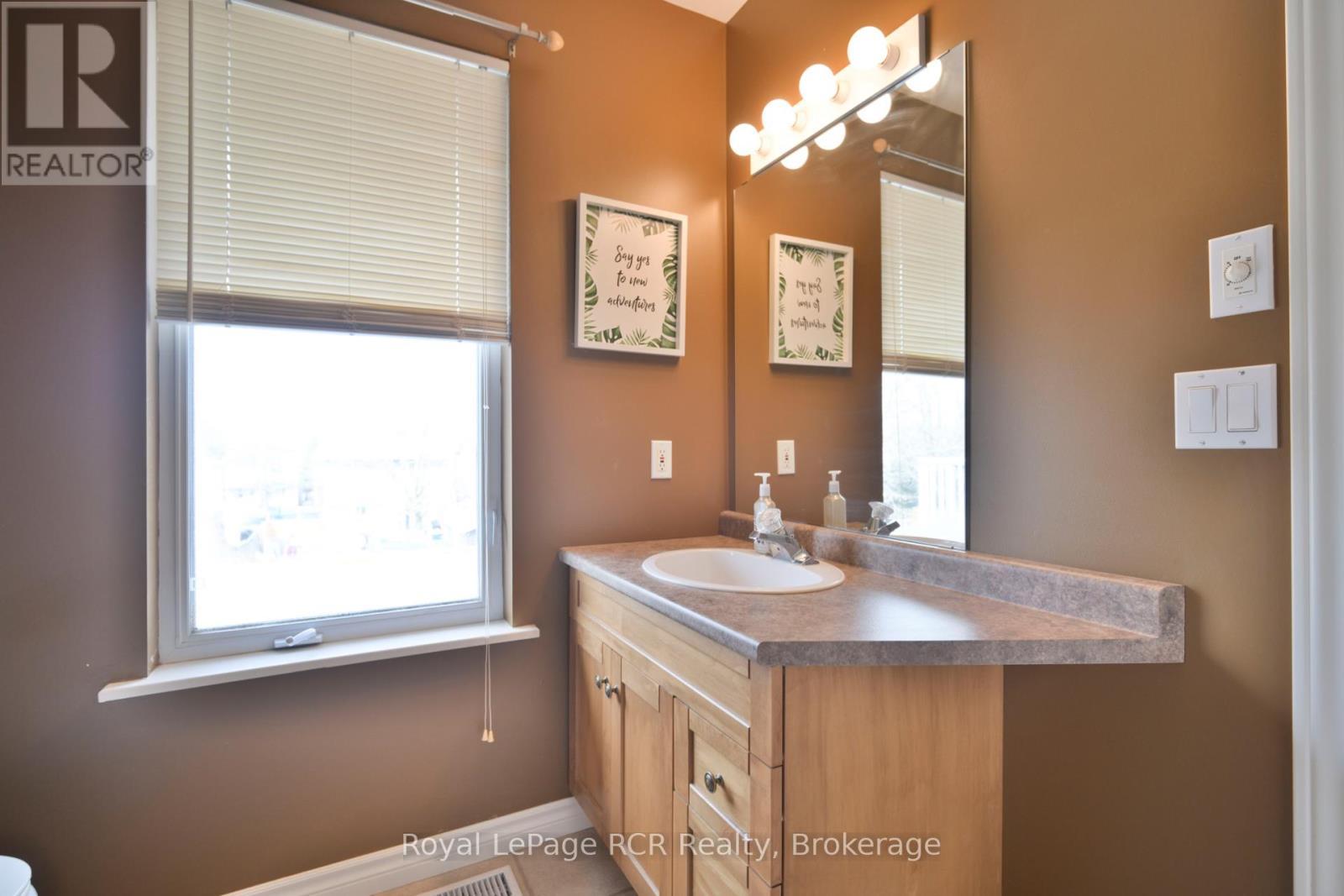 












444 GRANDVIEW ROAD

,
North Huron (Wingham),




Ontario
N0G2W0

