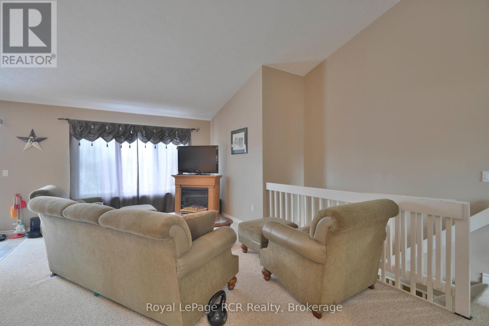 












444 GRANDVIEW ROAD

,
North Huron (Wingham),




Ontario
N0G2W0

