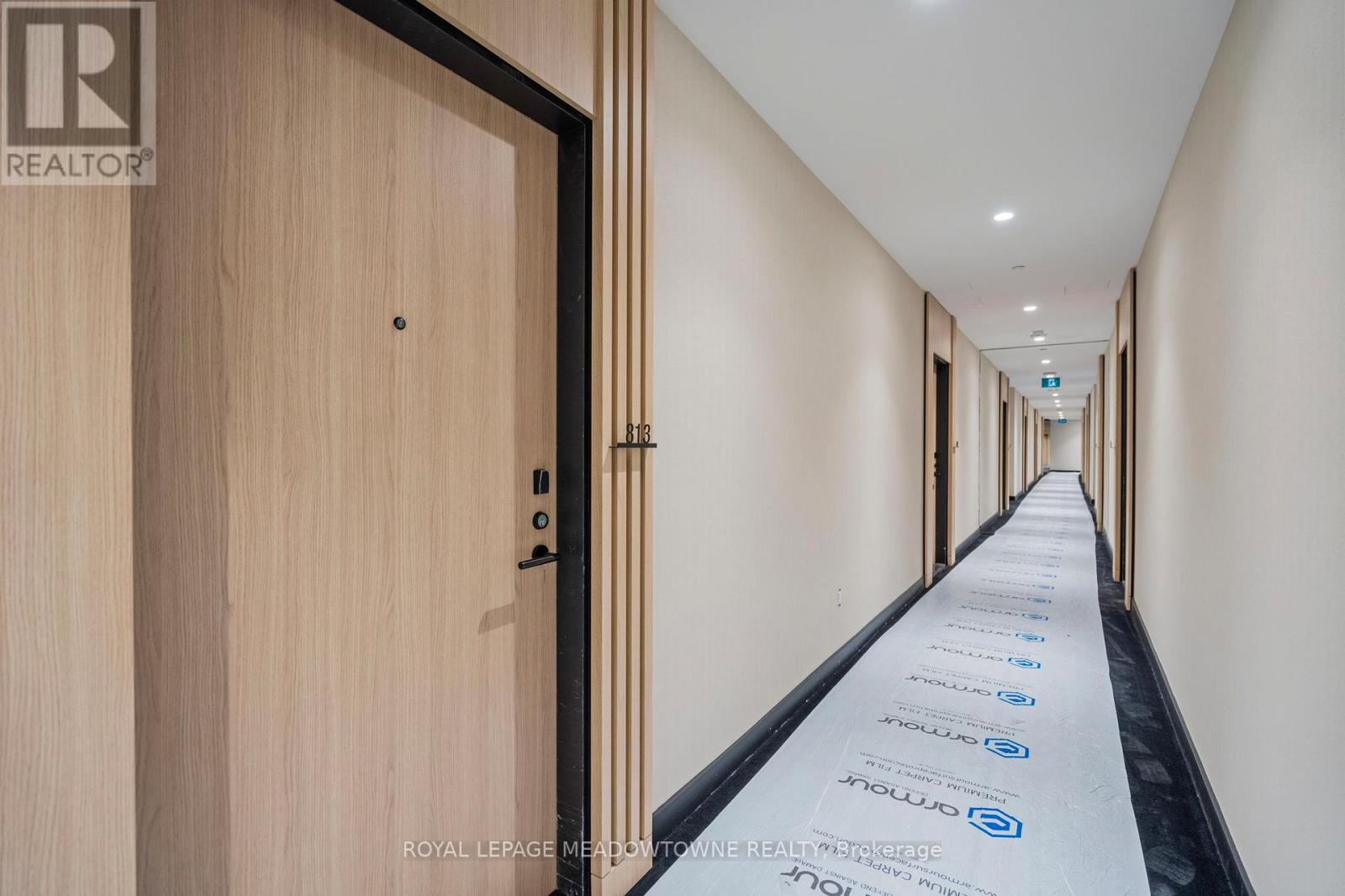 












813 - 15 MERCER STREET

,
Toronto,




Ontario
M5V1H2

