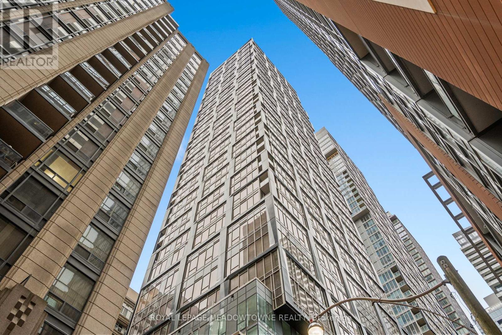 












813 - 15 MERCER STREET

,
Toronto,




Ontario
M5V1H2

