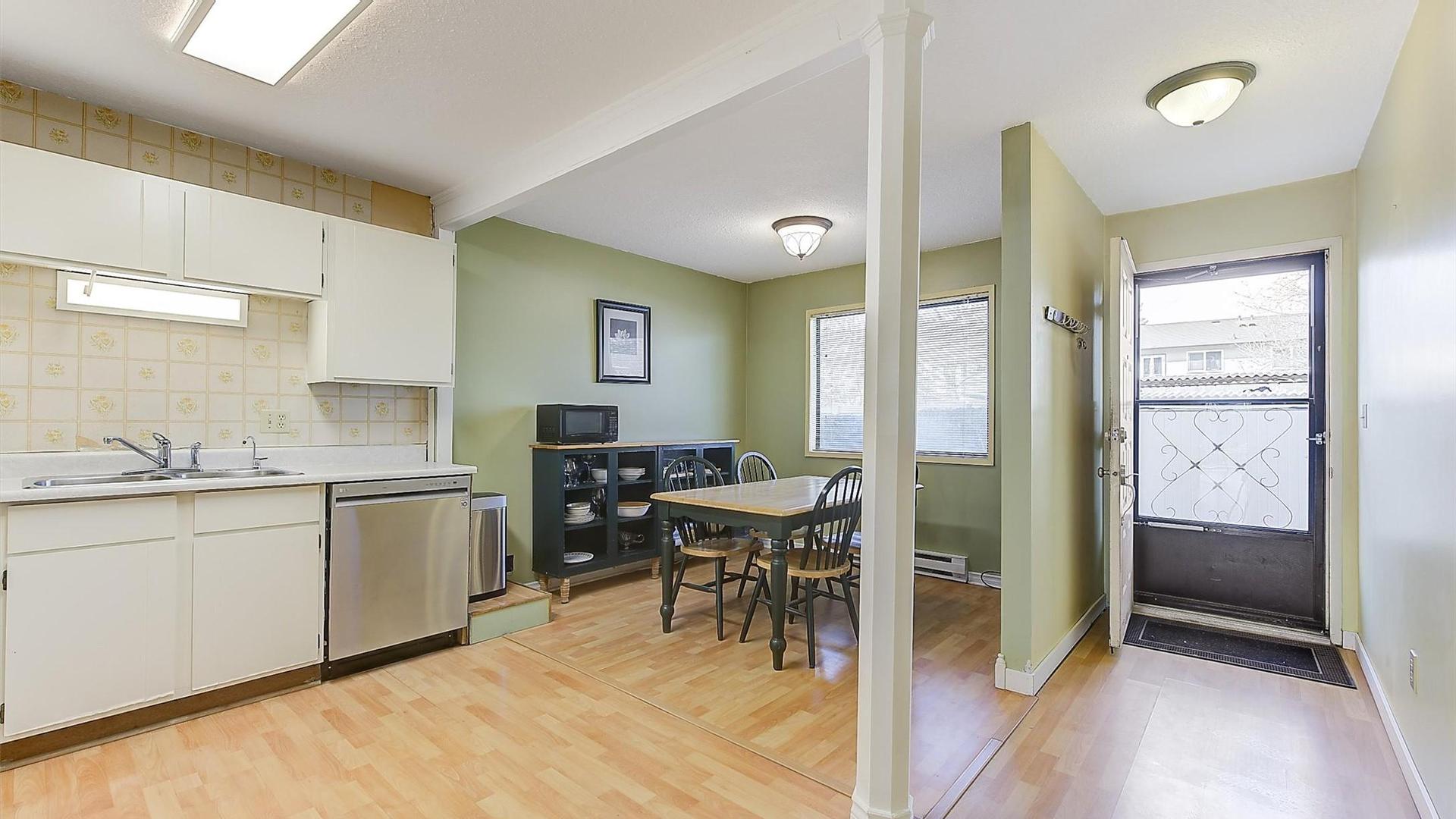 









215


Mills

Road, 102,
Kelowna,




BC
V1X 4G6

