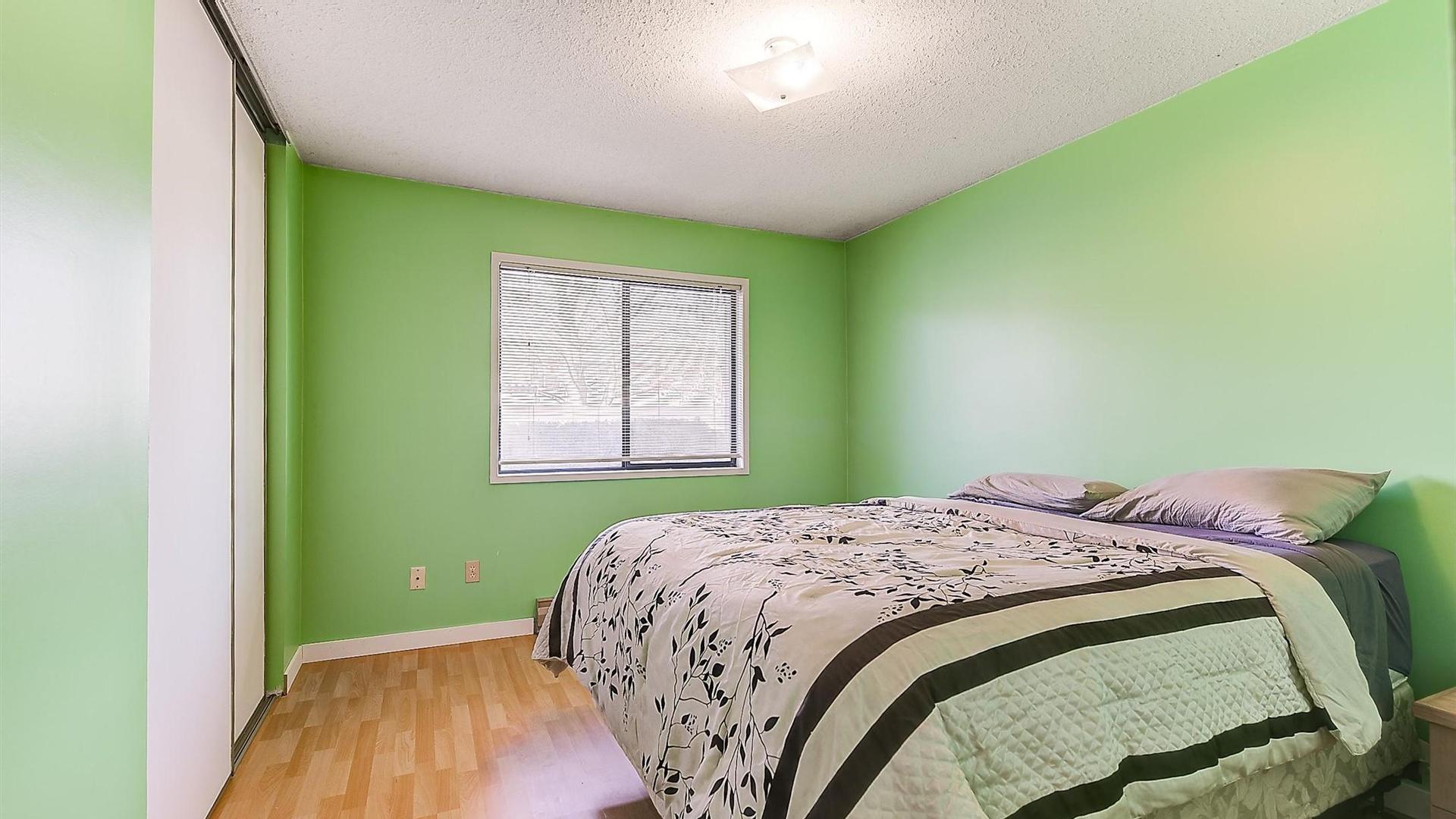 









215


Mills

Road, 102,
Kelowna,




BC
V1X 4G6

