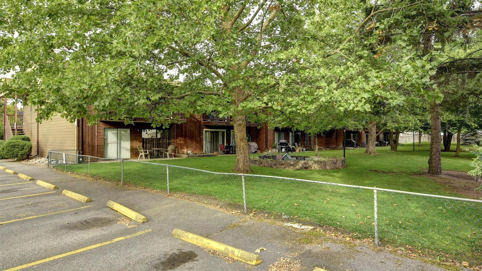 









215


Mills

Road, 102,
Kelowna,




BC
V1X 4G6

