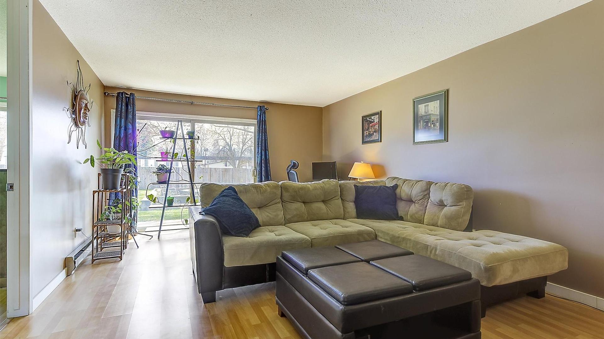 









215


Mills

Road, 102,
Kelowna,




BC
V1X 4G6

