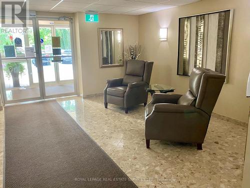 Lobby/entrance at Building C