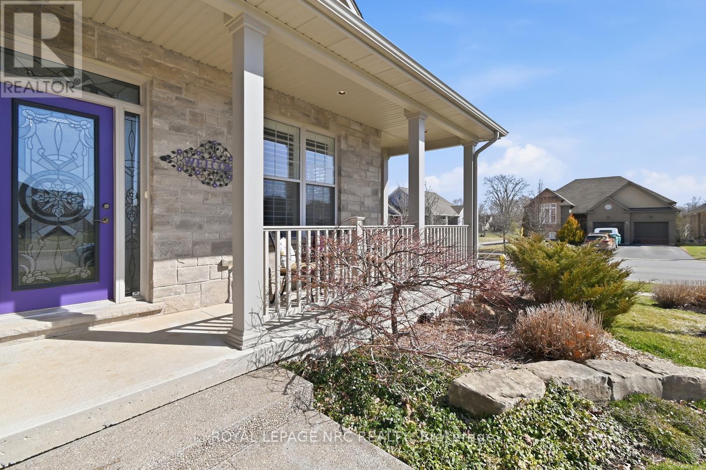 












3930 VILLAGE CREEK DRIVE

,
Fort Erie (Stevensville),




Ontario
L0S1S0

