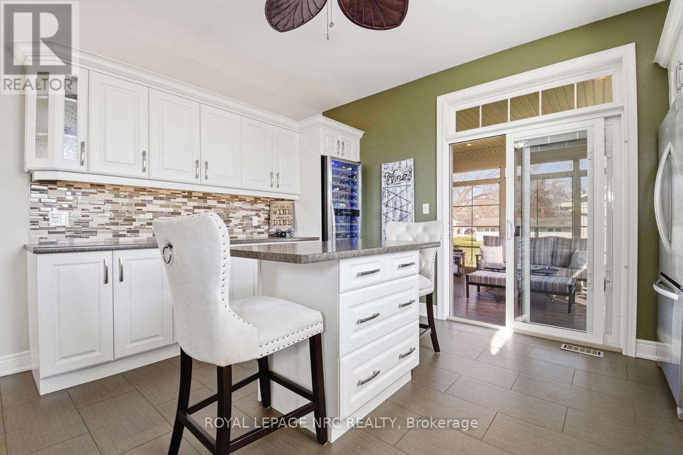 












3930 VILLAGE CREEK DRIVE

,
Fort Erie (Stevensville),




Ontario
L0S1S0

