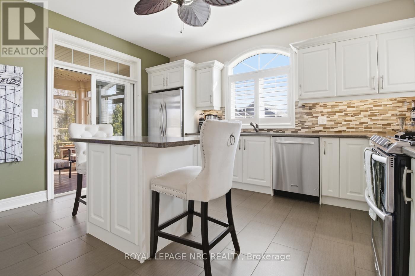 












3930 VILLAGE CREEK DRIVE

,
Fort Erie (Stevensville),




Ontario
L0S1S0

