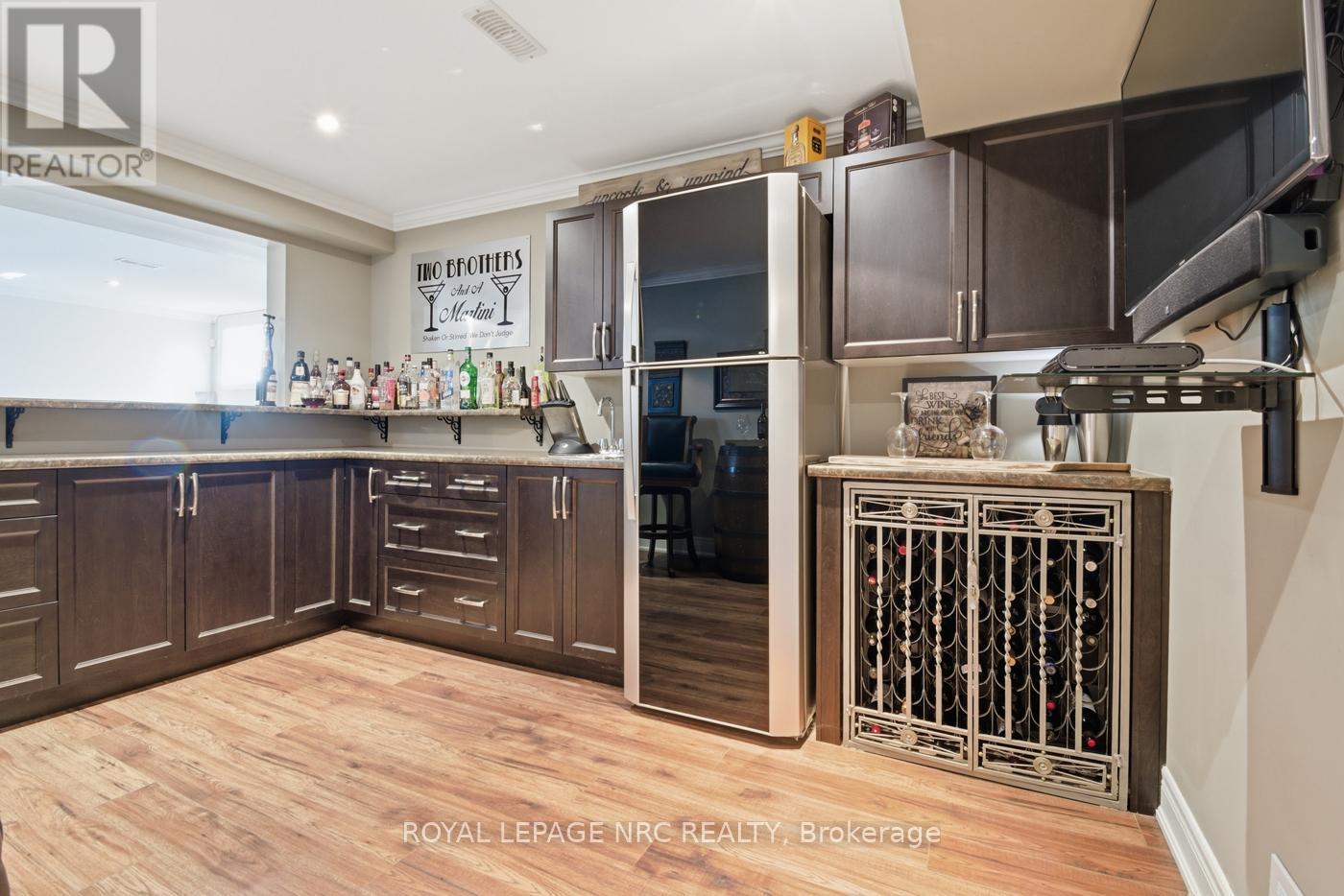 












3930 VILLAGE CREEK DRIVE

,
Fort Erie (Stevensville),




Ontario
L0S1S0

