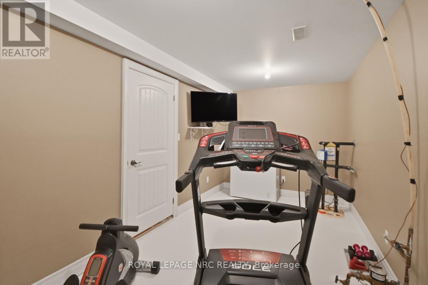 












3930 VILLAGE CREEK DRIVE

,
Fort Erie (Stevensville),




Ontario
L0S1S0

