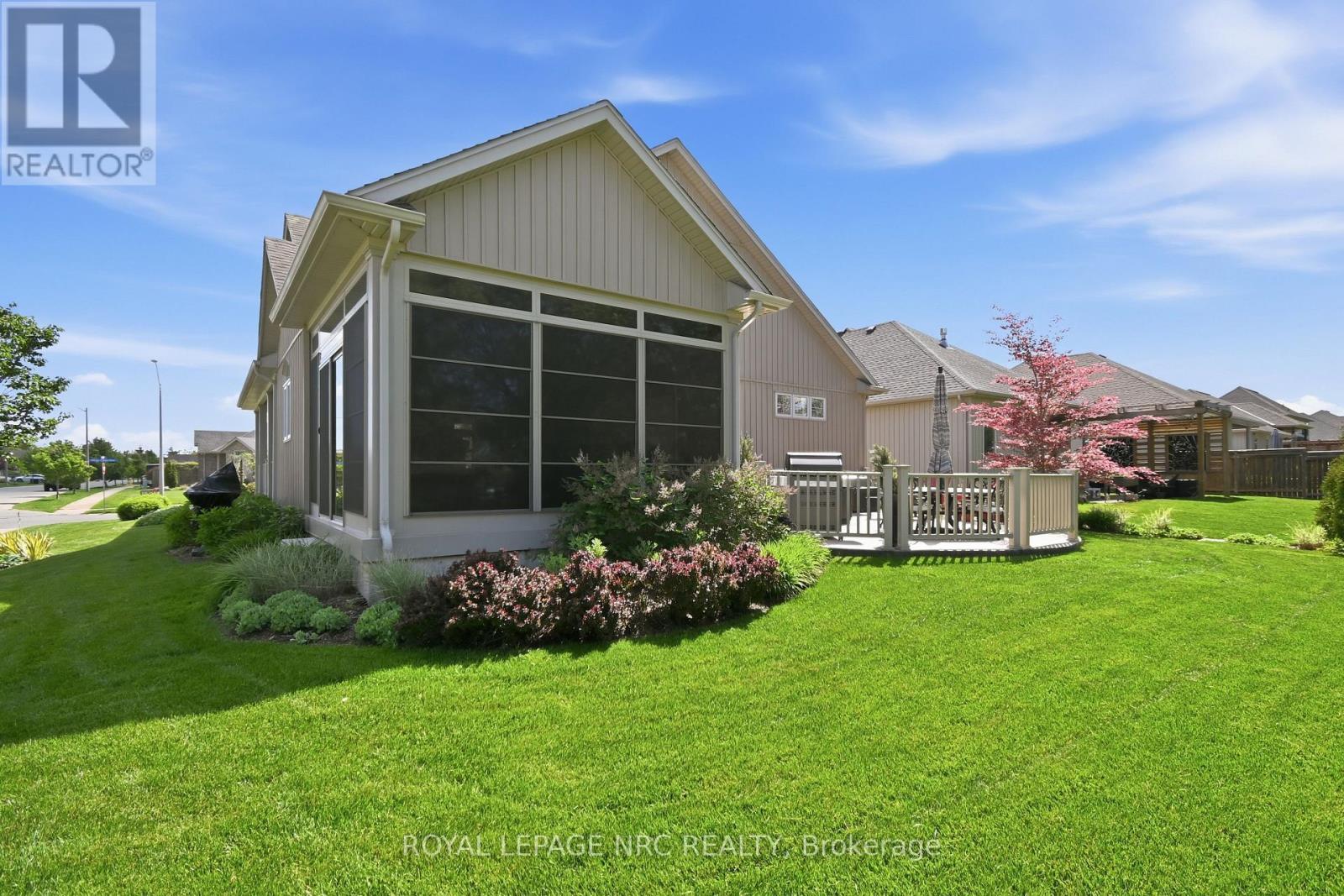 












3930 VILLAGE CREEK DRIVE

,
Fort Erie (Stevensville),




Ontario
L0S1S0

